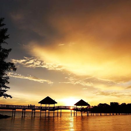 Smilez Homestay H102 & A306 At Pd Perdana Kondo Resort Port Dickson Exterior foto