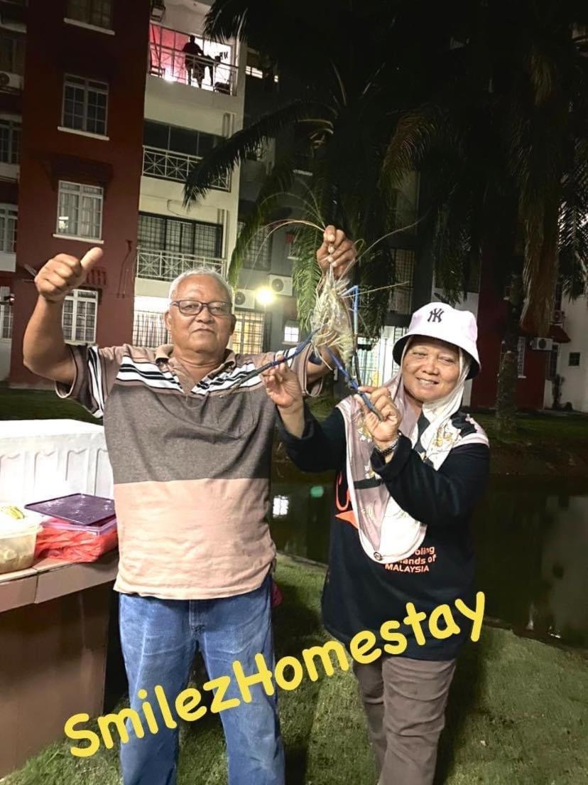Smilez Homestay H102 & A306 At Pd Perdana Kondo Resort Port Dickson Exterior foto
